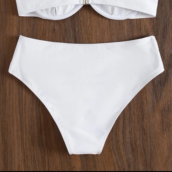 🎉Solid white Bikini BOTTOMS. Mid to high waisted bottoms. - Picture 5 of 5